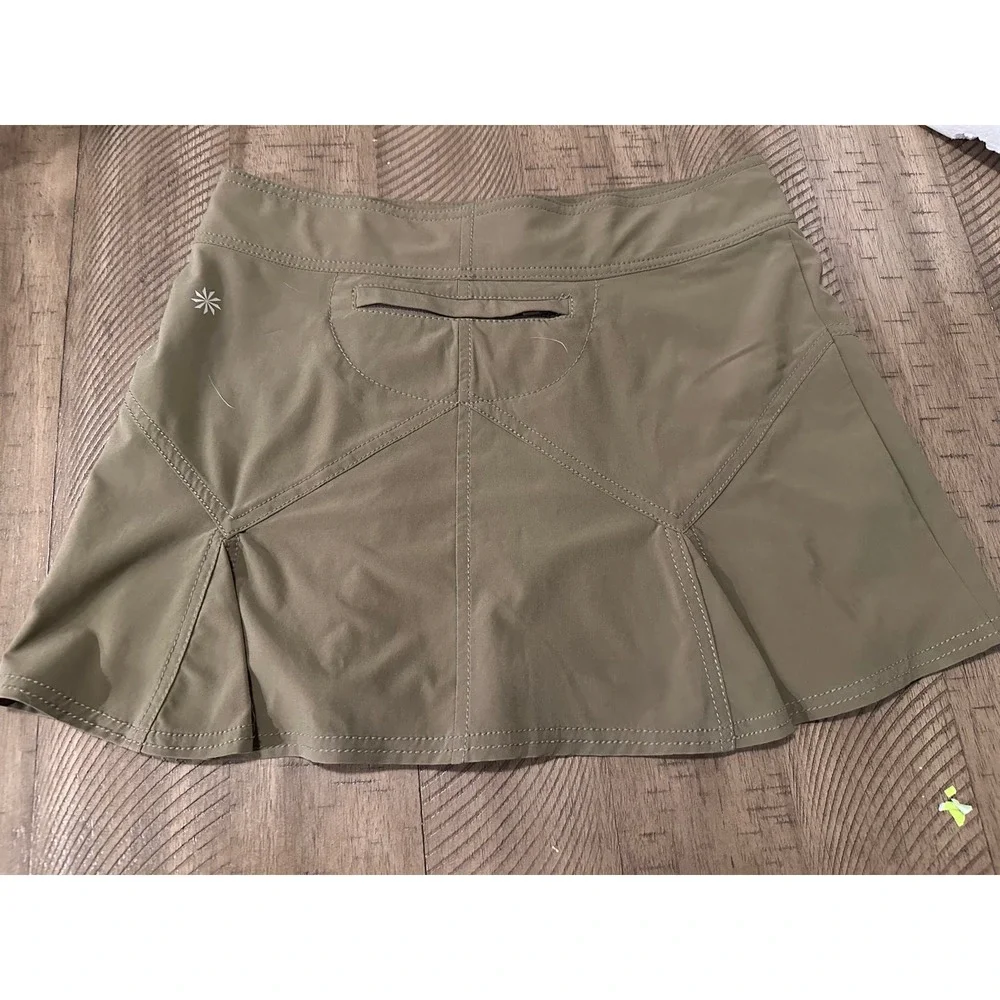 Athleta All Terrain Hiking Skirt Taupe Olive Green Petite‎ 2P Zip Pocket 841277